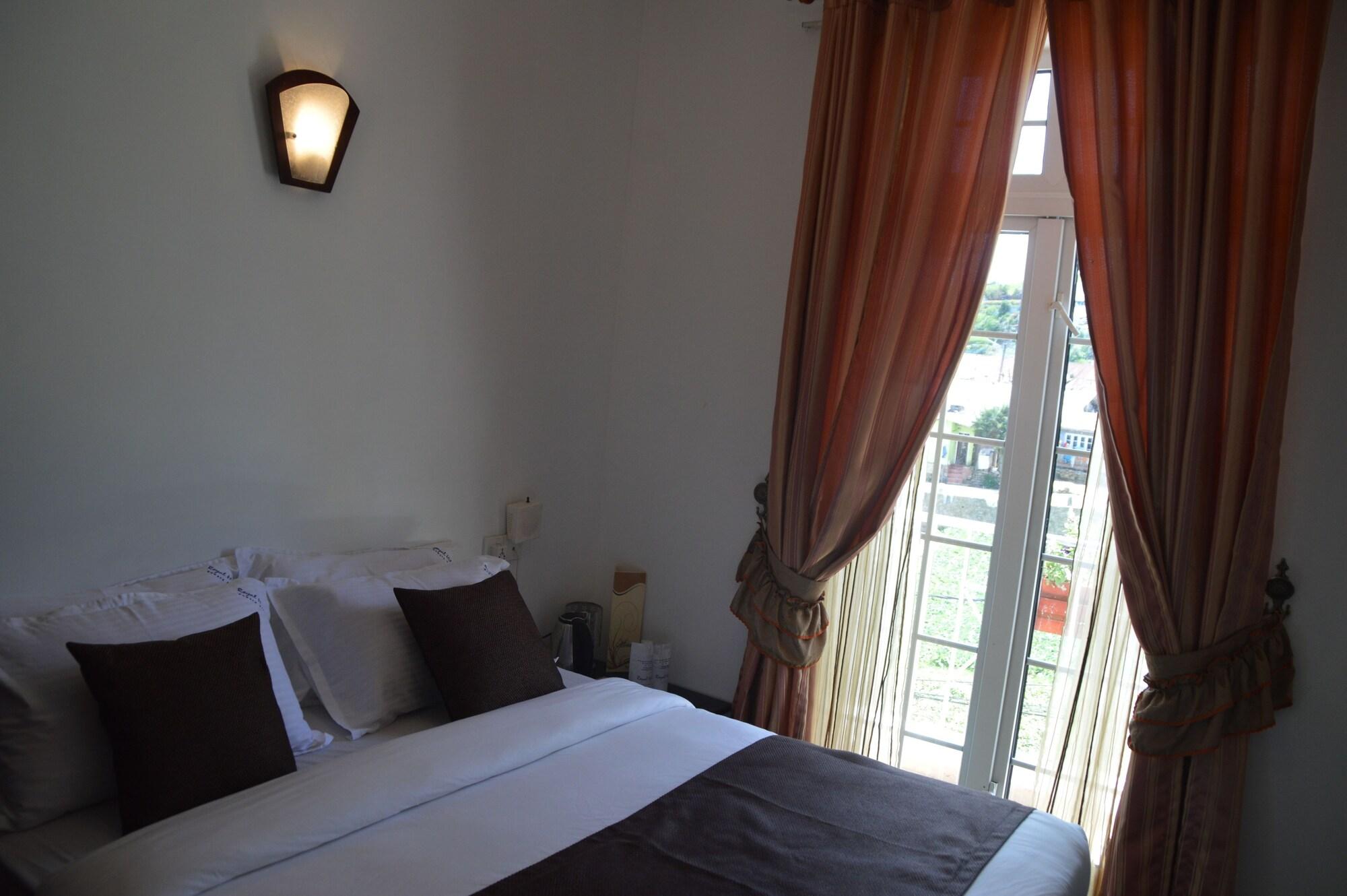Hotel Royal Hills Nuwara Eliya Exterior foto