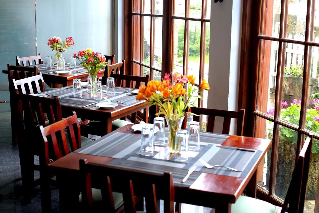 Hotel Royal Hills Nuwara Eliya Exterior foto