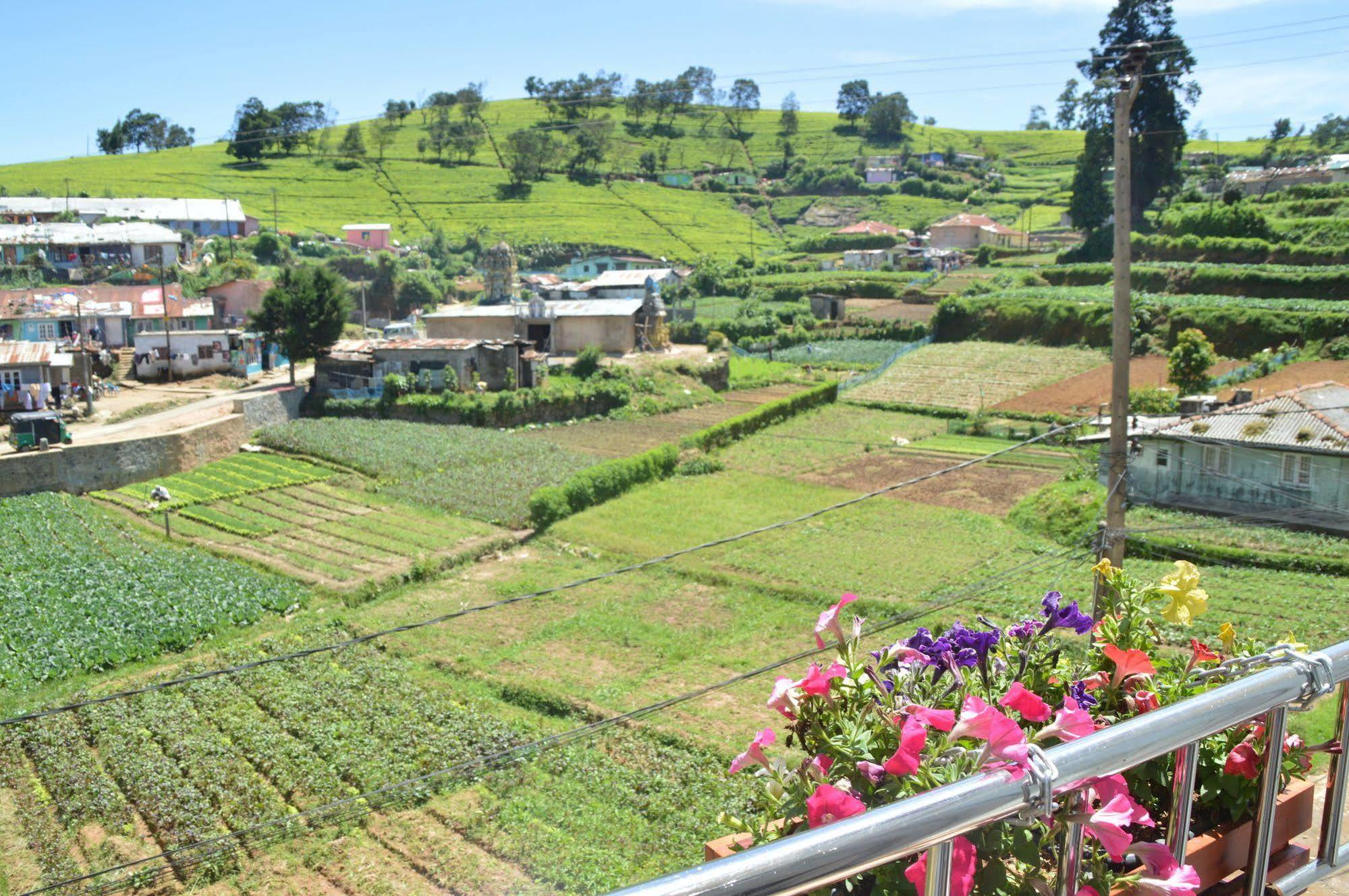 Hotel Royal Hills Nuwara Eliya Exterior foto